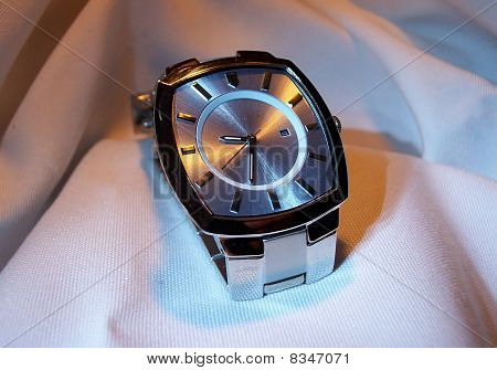 Herrenarmbanduhr