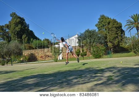 Tennis in a beautiful day