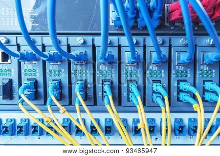 Fiber optic connecting on core network swtich