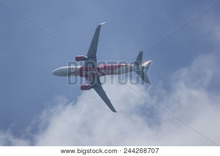 Hs-vkc A320-200 Of Thai Vietjet Airline