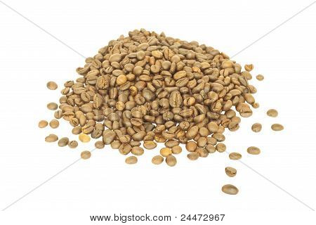 Peaberry kawa na białym tle