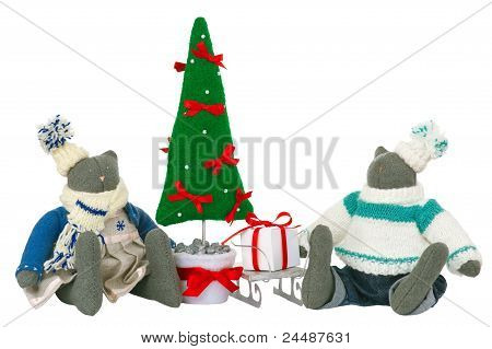 Gatto peluche giocattoli In pantaloni e abito con abete