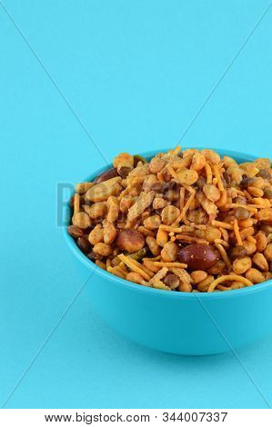 Indian Snacks : Mixture (roasted Nuts With Salt Pepper Masala, Pulses, Channa Masala Dal Green Peas)