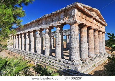 Segesta The Greek Temple Of Venus, Sicily, Italy.