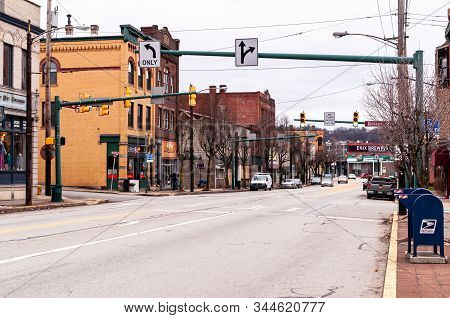 Homestead, Pennsylvania, Usa 1/12/20 Looking West At The Intersection Of Dickson Street And East 8th