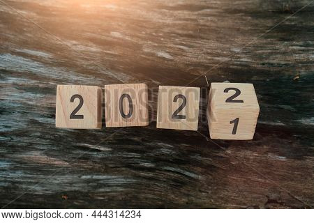 The Year 2022 Will Usher In A New Era Of Creative Inspiration And Concept Background. Make A Fresh S