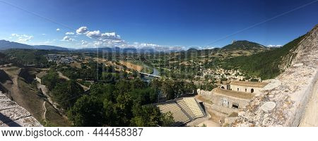 Very Large Panoramic View Of Sisteron On The Durance River, Rocher De La Baume Opposite The Old Town