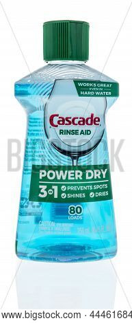 Winneconne, Wi -1 January 2021: A Package Of Cascade Rinse Aid Power Dry On An Isolated Background