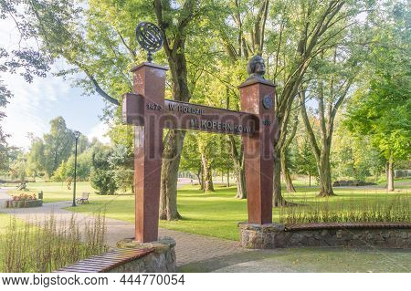 Chojnice, Poland - September 22, 2021: Monument In Homage To Nicolaus Copernicus At Millennium Park.