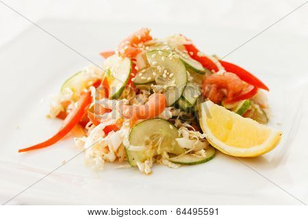 salad with chicken