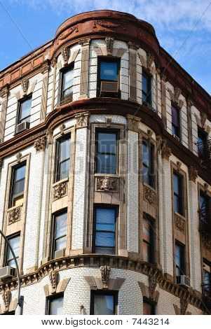 Předválečné činžovní dům