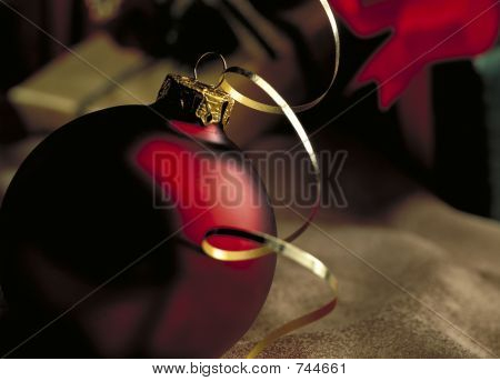 Faldne Ornament
