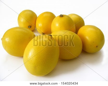 copy space image of lemon-lemon market where the best pictures