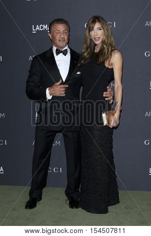LOS ANGELES - OCT 29:  Sylvester Stallone, Jennifer Flavin at the 2016 LACMA Art + Film Gala at Los Angeels Country Museum of Art on October 29, 2016 in Los Angeles, CA