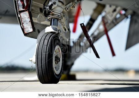 F16 Fighting Falcon aircraft detail with landing gear