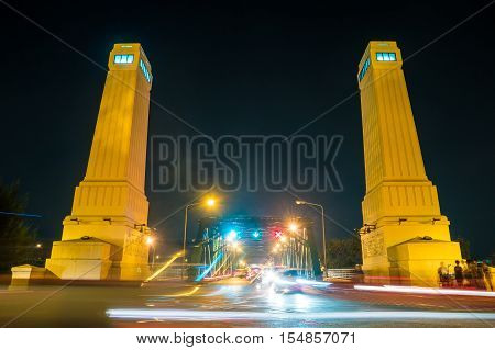 Bangkok Landmark night scene of Phra Phuttha Yodfa Bridge, Memorial Bridge or Saphanput