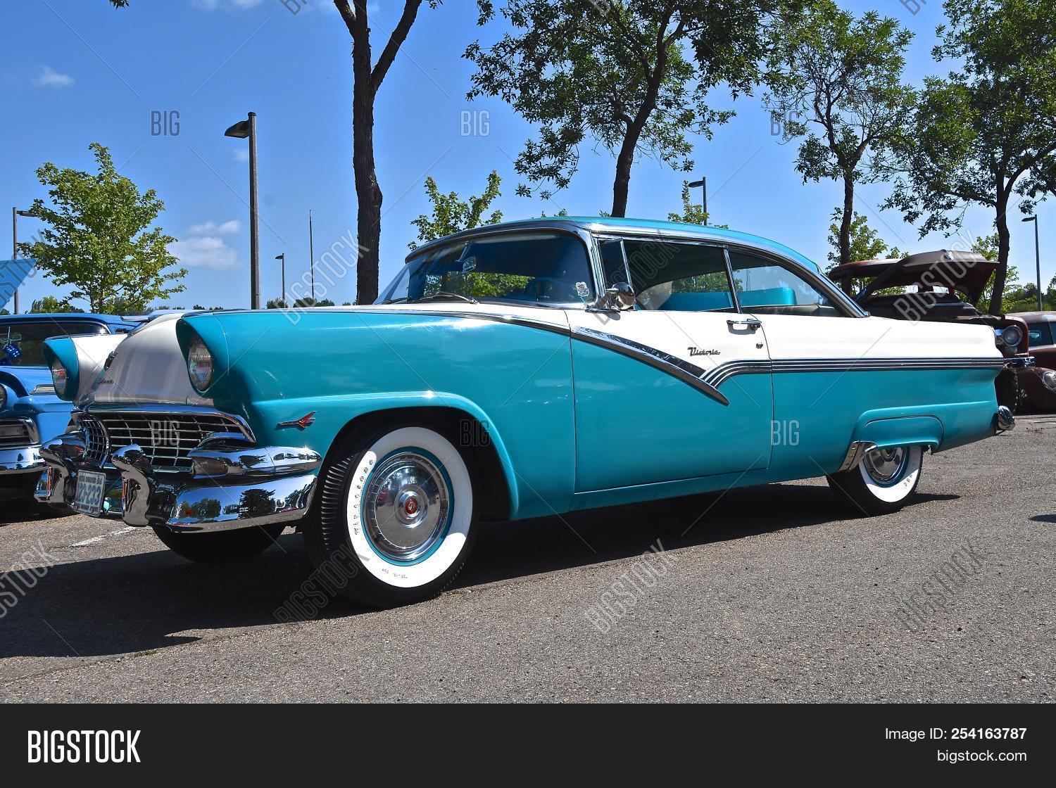 Bismarck, North Dakota Image & Photo (Free Trial) Bigstock