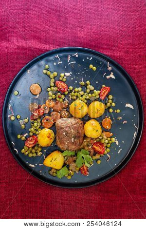 paupiette of veal rolls with Vegetable Planter