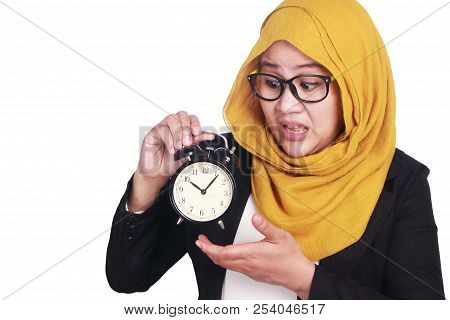 Young Businesswoman Worried By Time