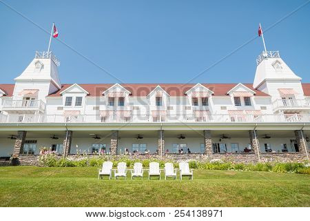 Windermere, On, Canada - July 21, 2017: The Historic Windermere House On A Sunny Day At Lake Rosseau