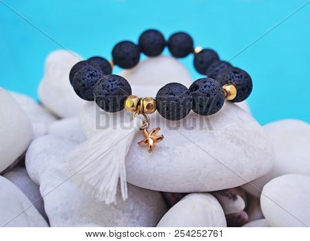 Gemstone Bracelet With Black Lava Beads And Pendant Starfish - Volcano Stones - Semi Precious Stones