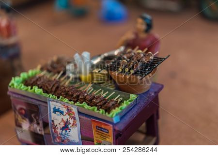 Asian Clay Doll With Ancient Lifestyle Model