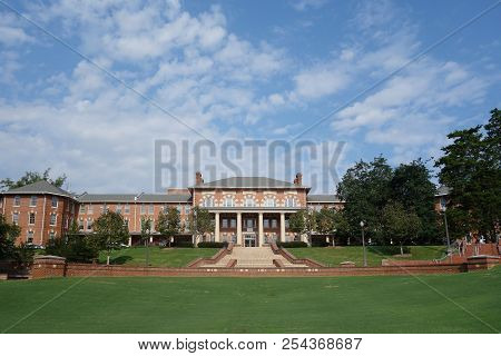 Raleigh,nc/usa - 8-14-2018:  Nc State University Campus In Front Of The 1911 Building