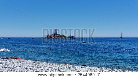 Beach Plage Du Dramont Island Rocks Stone Boat