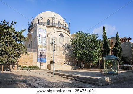 Jerusalem, Israel, August 18, 2018 : Square In Front Of The Hurva Synagogue And The Menorah Early Mo