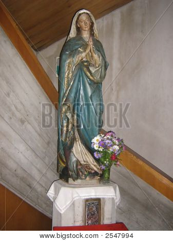 Jomfru Maria Statue