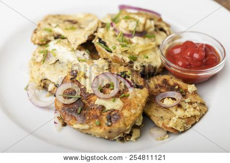 Bavarian Dumpling Groestl With Eggs And Ketchup
