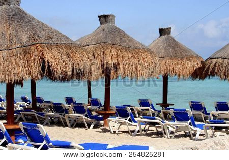 Relax On The Beautiful Beaches In Cancun