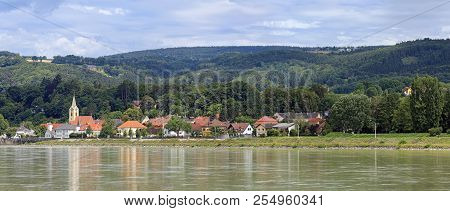 Panoramic View Of The Town Of Persenbeug From The Opposite Bank Of The Danube River. Persenbeug, Low