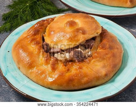 National Tatar Pie Zur Balish With Meat And Potatoes
