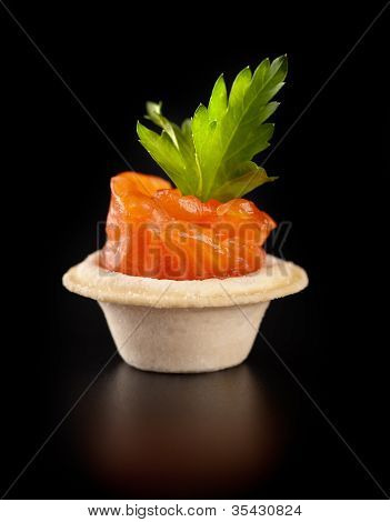 ? loseup af Canapé med røget laks fisk