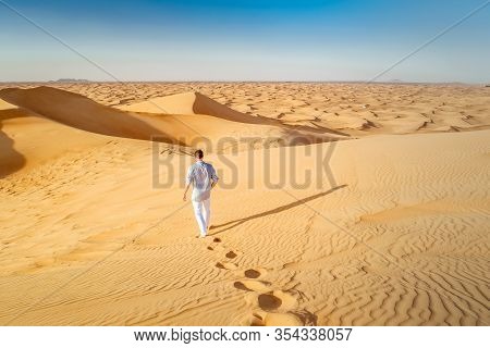 Dubai Dessert Sand Dunes, Couple On Dubai Desert Safari, United Arab Emirates, Men On Vacation In Du