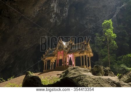 Asia Thailand Khao Sam Roi Yot Cave