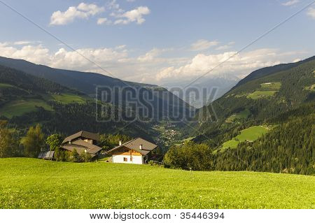 Val D'ultimo