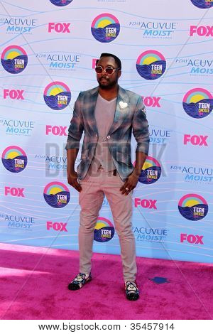 LOS ANGELES - JUL 22: will.i.am, megérkezett a 2012 Teen Choice Awards-on Gibson Ampitheatre, a Ju