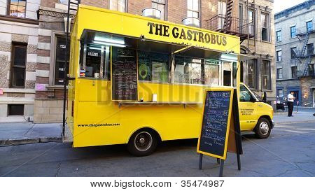 LOS ANGELES - 25 luglio: Gastro Bus di Billabong 6a design annuale per l'umanità evento fondamentale s
