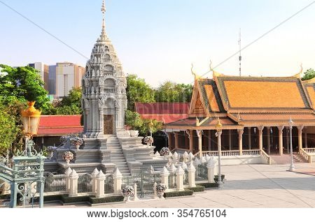 Kantha Bopha stupa in Royal Palace complex (Preah Barum Reachea Veang Nei Preah Reacheanachak Kampuchea), Phnom Penh, Cambodia