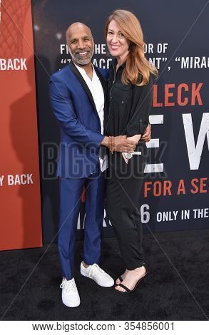 LOS ANGELES - MAR 01:  Ravi Mehta and Michelle Mehta arrives for âThe Way Backâ World Premiere on March 01, 2020 in Los Angeles, CA