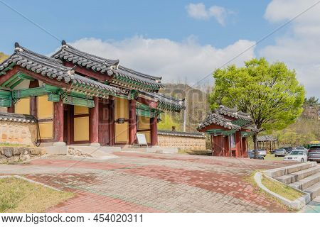 Sanju-si, South Korea; April 14, 2022: Entrance Gate To Historical Park Of Imran Bukcheon Battlefiel