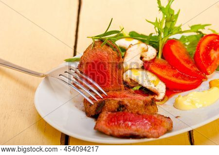 Beef Filet Mignon Grilled With Vegetables