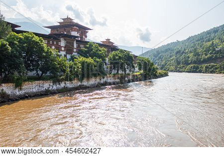 Bhutan - October 24, 2021: The Punakha Dzong Between The Pho Chhu And Mo Chhu River In Bhutan. Punak
