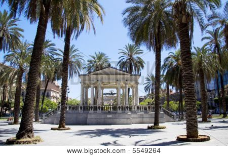 Piazza Castelnuovo
