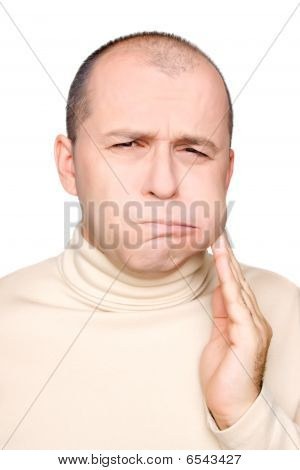 Uomo con mal di denti