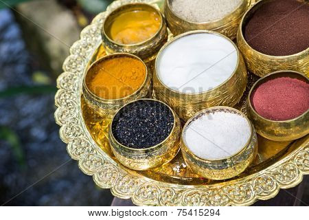 Scrubb Powder For Spa Massage