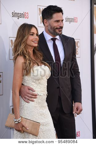 LOS ANGELES - JUN 25:  Sofia Vergara & Joe Manganiello arrives to the 