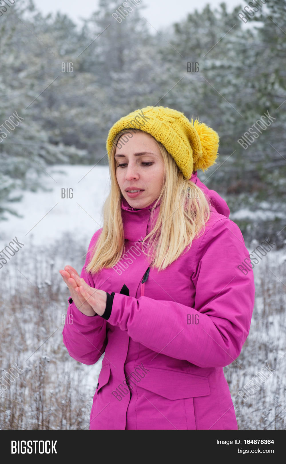 frozen yellow hat